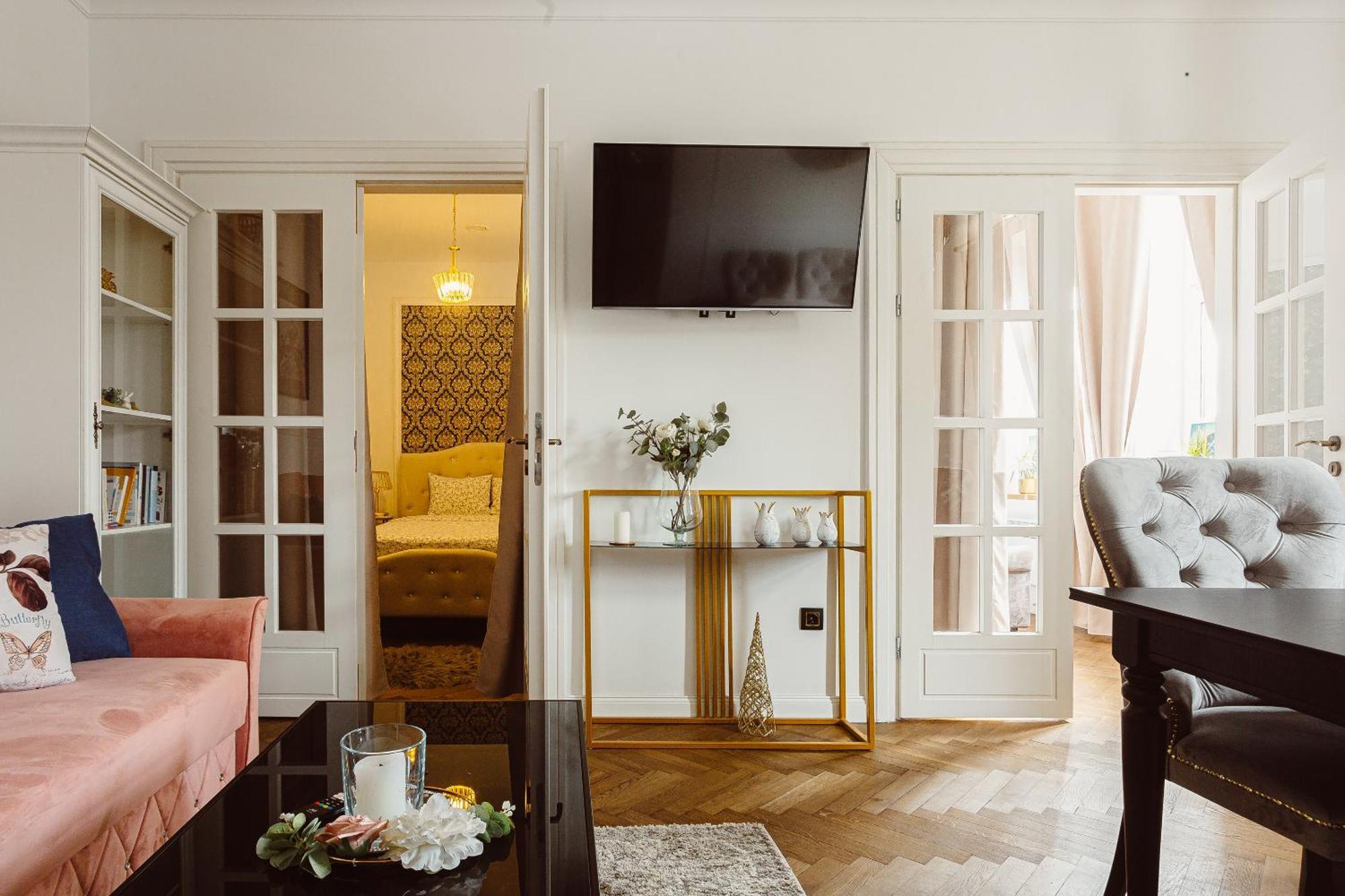 Glamour Old Town Blich Apartment